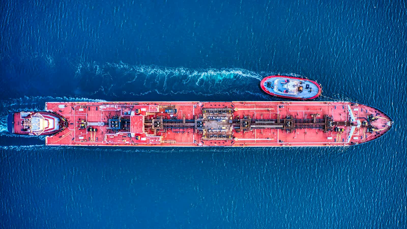 Shore terminal and storage tank farm